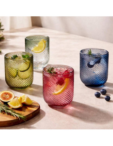 Bicchiere in cristallo verde elegante e moderno